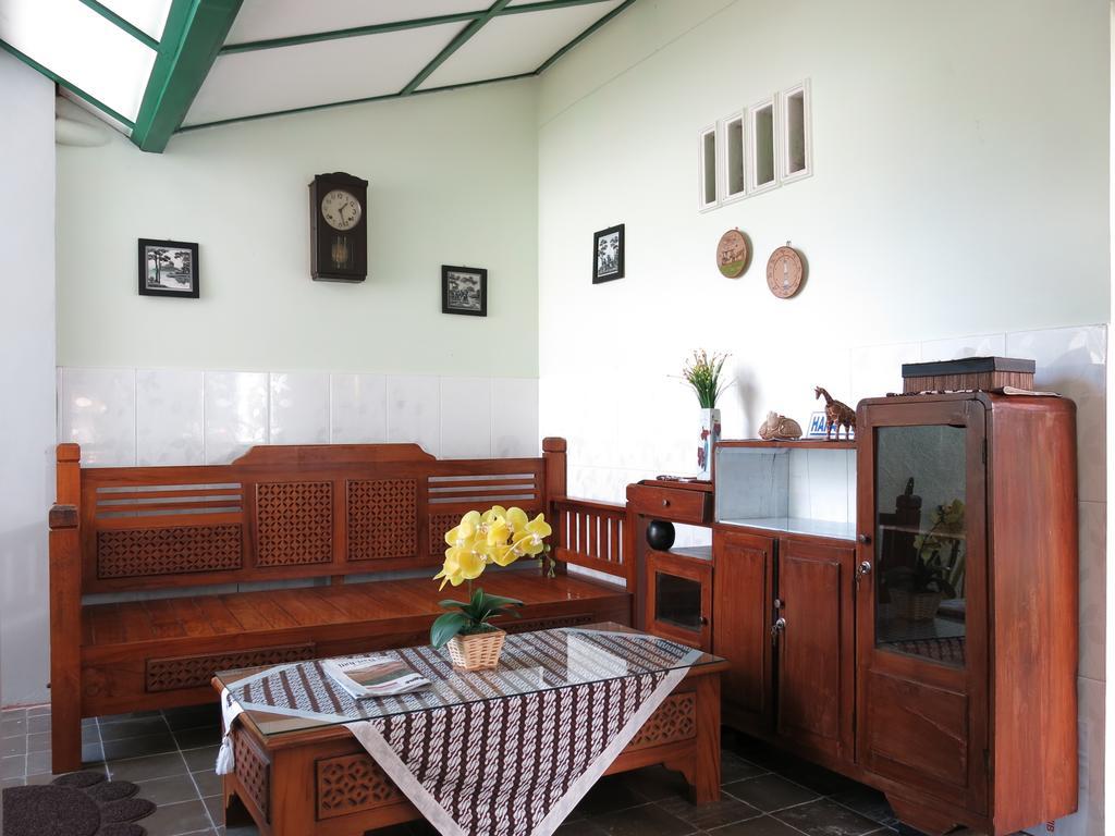 Pamularsih Homestay Yogyakarta Luaran gambar